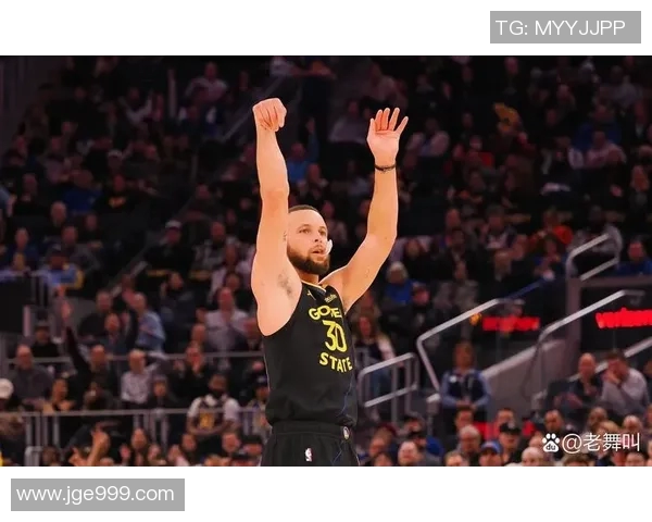 勇士轻取76人，库里砍下49分，点燃全场激情