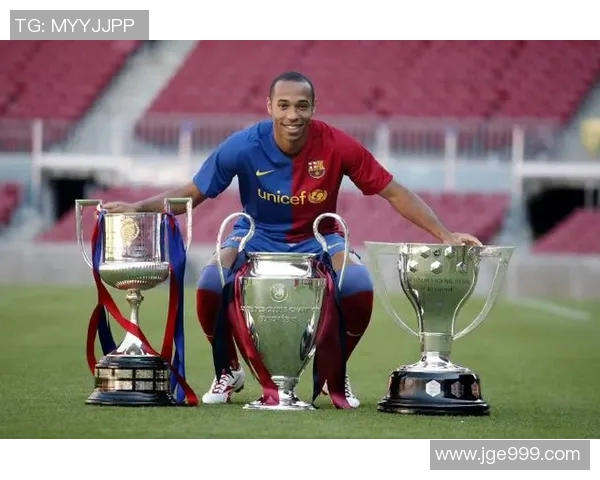 巴萨宣布新赛季主客场球衣:纪念2005年首次夺得拉米兰奖杯